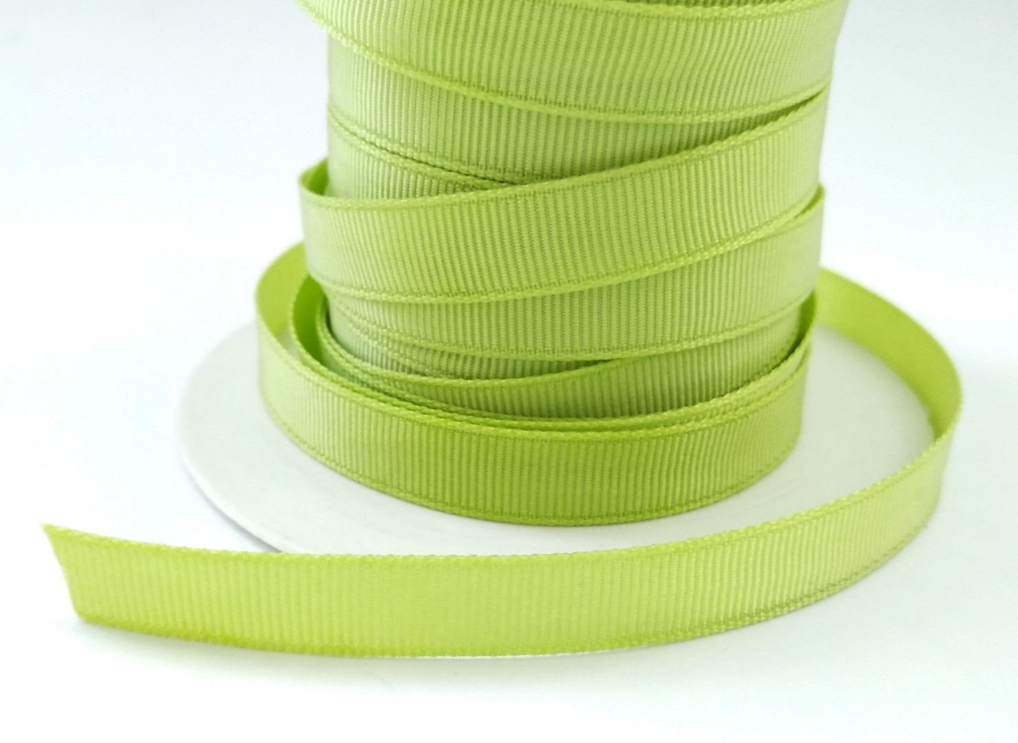 38 - סרט בד ירוק - May Arts Ribbon